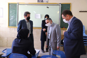 بازدید احمدی لاشکی از حوزه ‌های امتحان نهایی شهر کرمانشاه