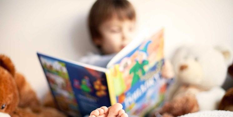 چطور فرزندمان را کتاب‌خوان تربیت کنیم؟+ اینفوگرافیک